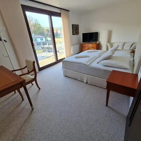 Bed & Breakfast Atrium-accomm