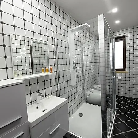 Atrium-accomm Oda ve Kahvaltı Ritka