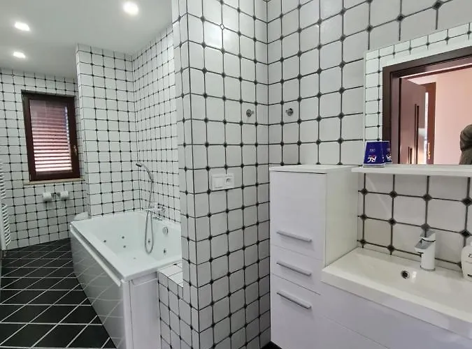 Atrium-accomm 4* Ritka